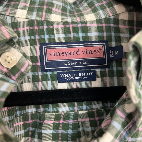 Vineyard Vines Medium - Picture 2 of 4